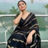 ইন্ডিয়ান ওয়েটলেস এমব্রয়ডারি জর্জেট শাড়ি + ব্লাউজ